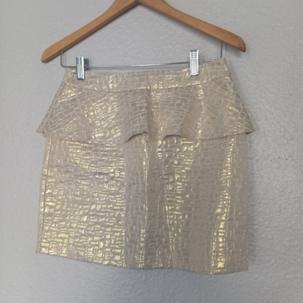 Forever 21 Cream & Gold Metallic Skirt, Sz S